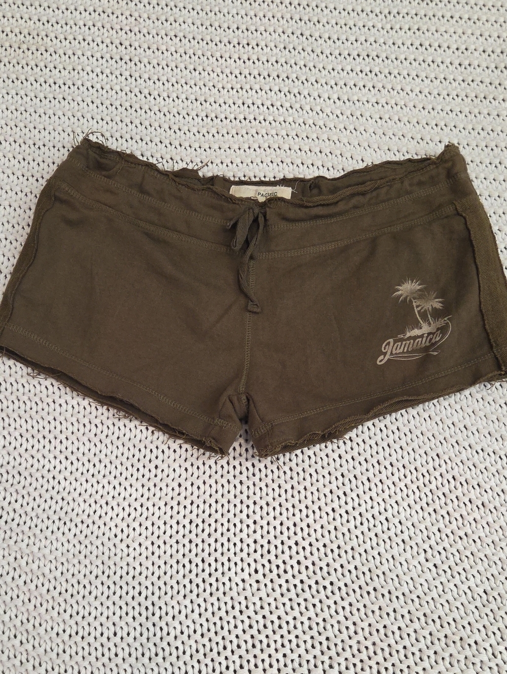 Pacific Vintage Girl Draw Strings Jamaica Womens Medium Shorts